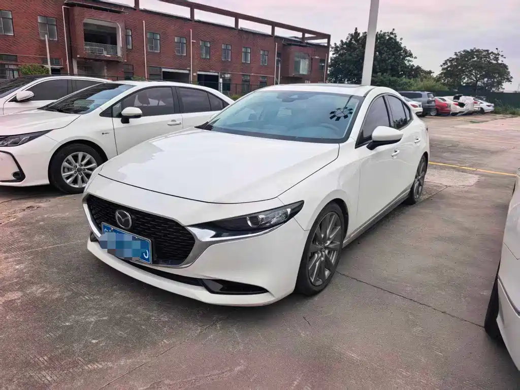 Mazda 3 Axela 2023