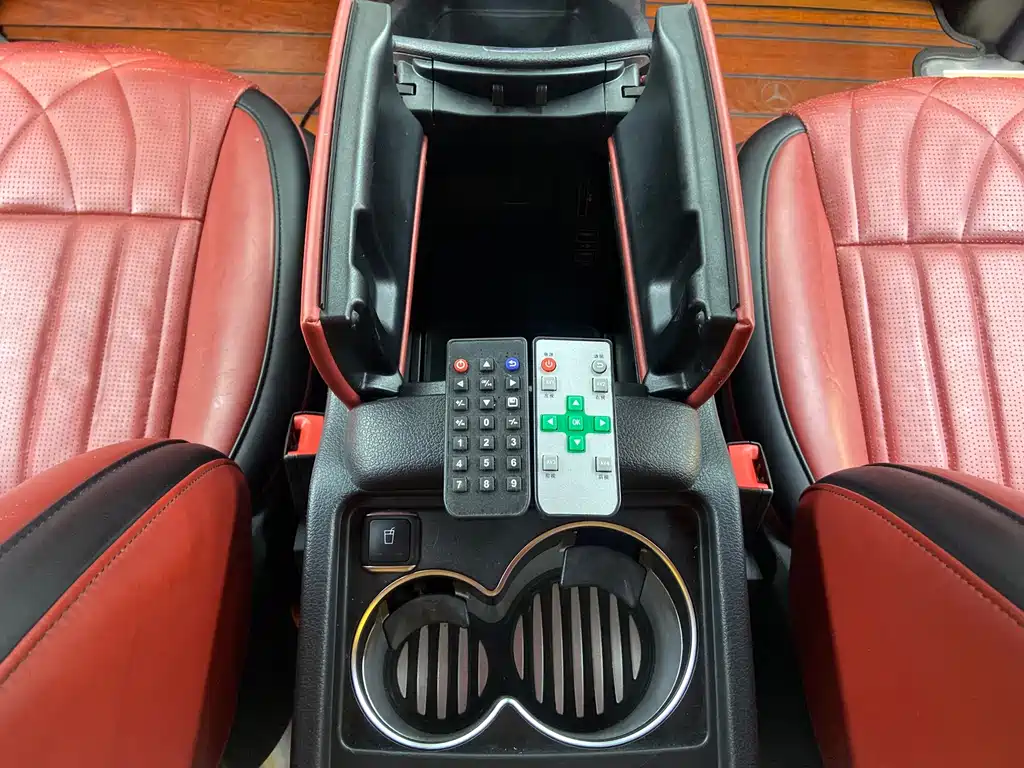 Mercedes-Benz 奔驰V级(进口) — миниатюра 14
