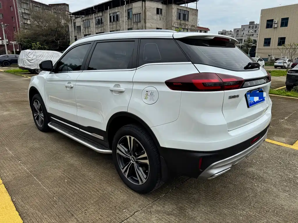 Geely Boyue — миниатюра 4