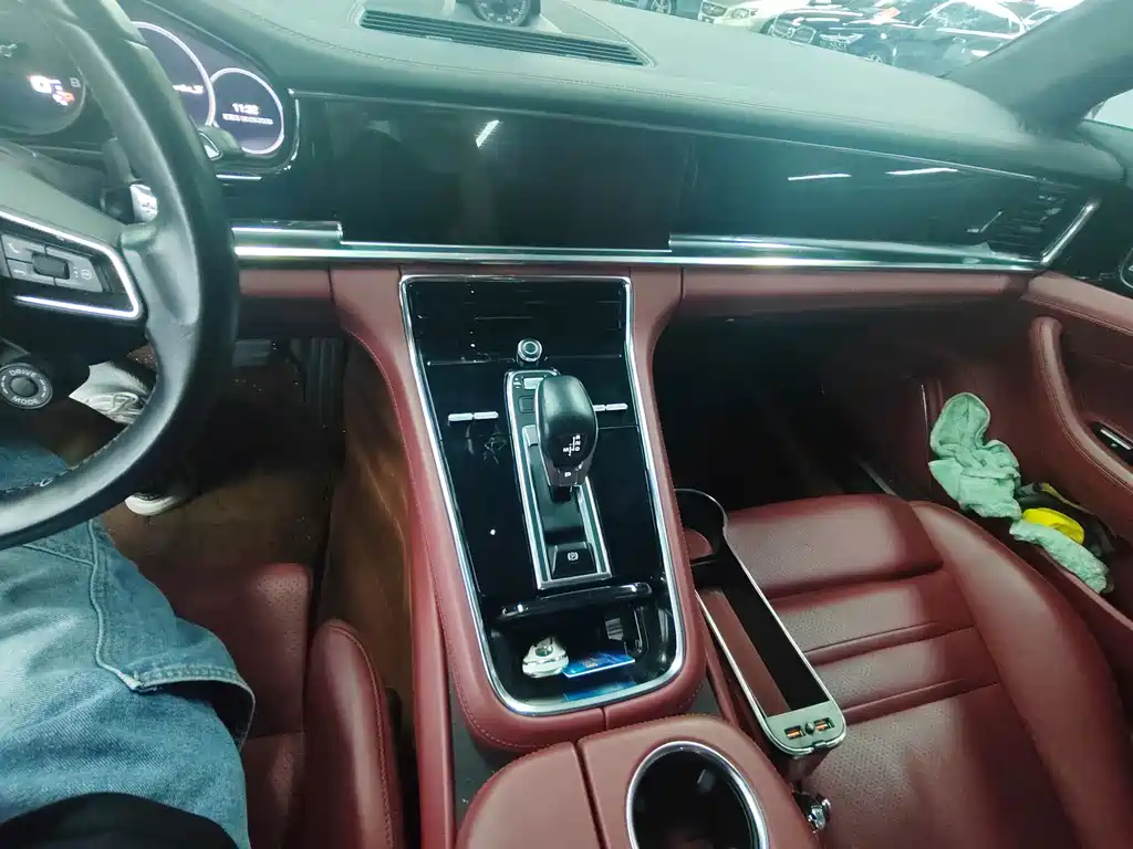 Porsche Panamera — миниатюра 7