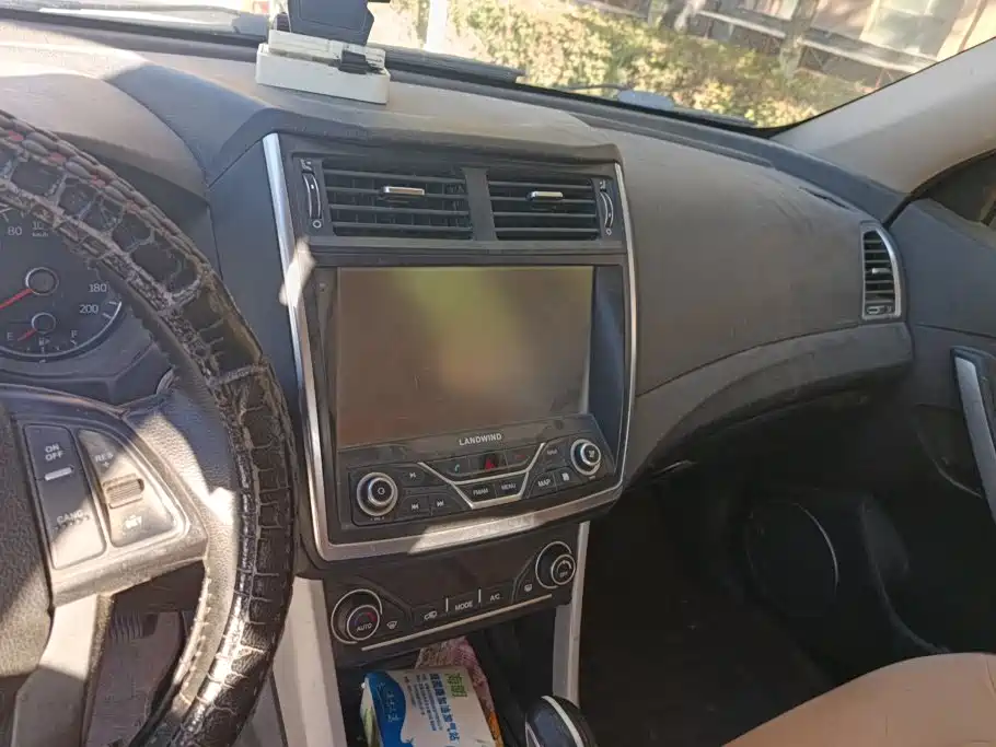 Landwind Landwind X5 — миниатюра 12