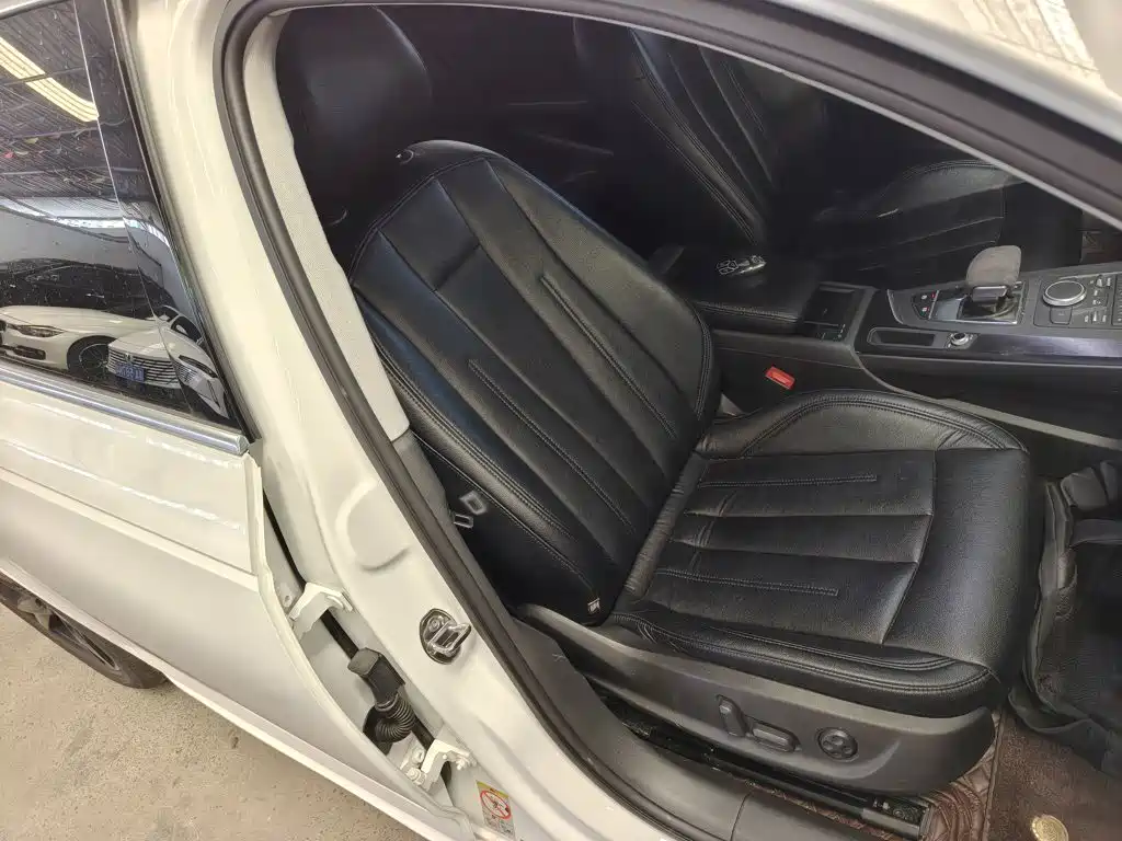 Audi A4L — миниатюра 25