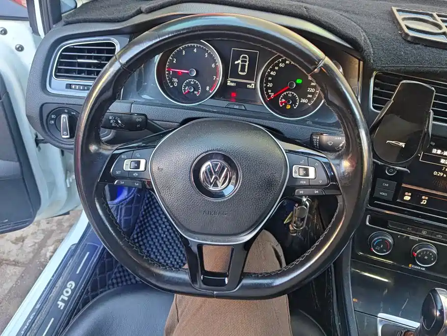 Volkswagen Golf — миниатюра 15