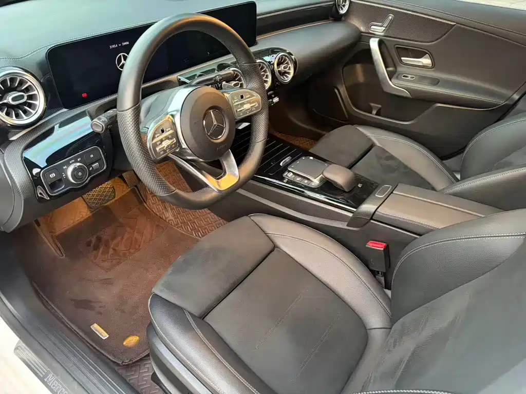Mercedes-Benz A-Class — миниатюра 4