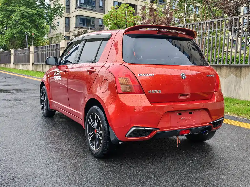 Suzuki Swift — миниатюра 4