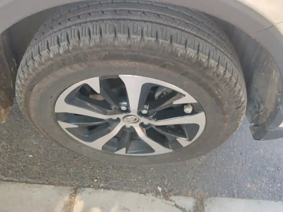 Toyota RAV4 — миниатюра 6