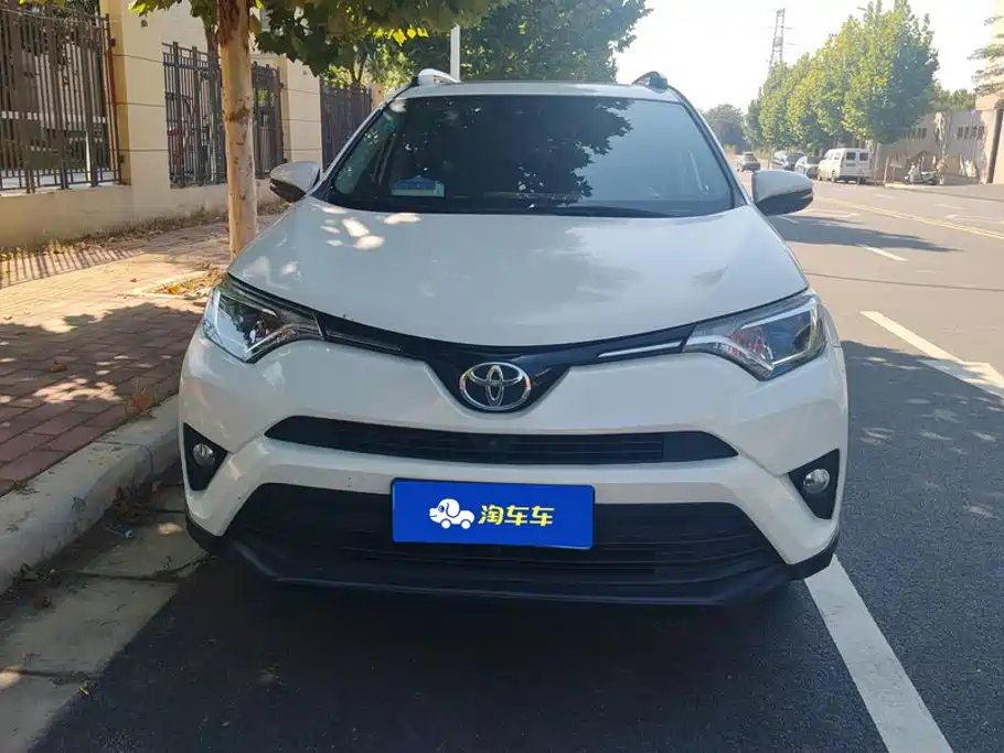 Toyota RAV4 — миниатюра 2