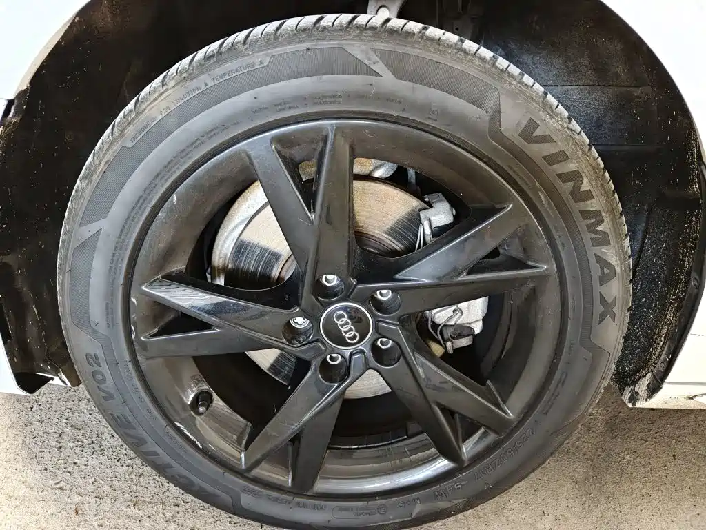 Audi A4L — миниатюра 23