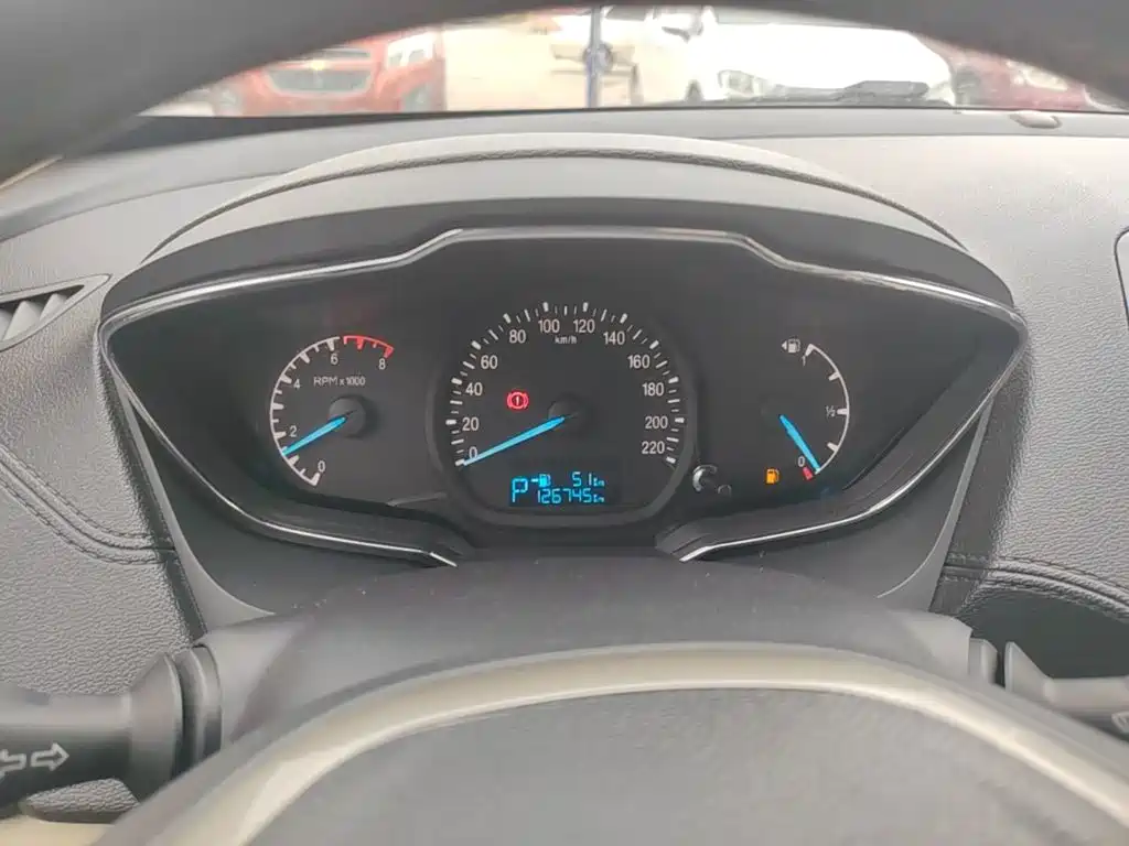 Ford Escort — миниатюра 12