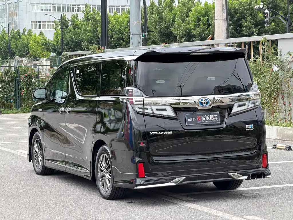 Toyota Vellfire 2019 2.5L HV Luxury