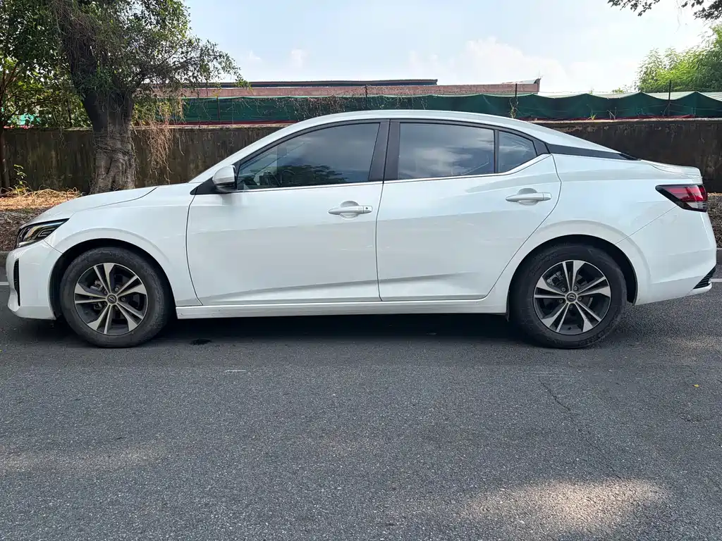 Nissan Sylphy — миниатюра 4