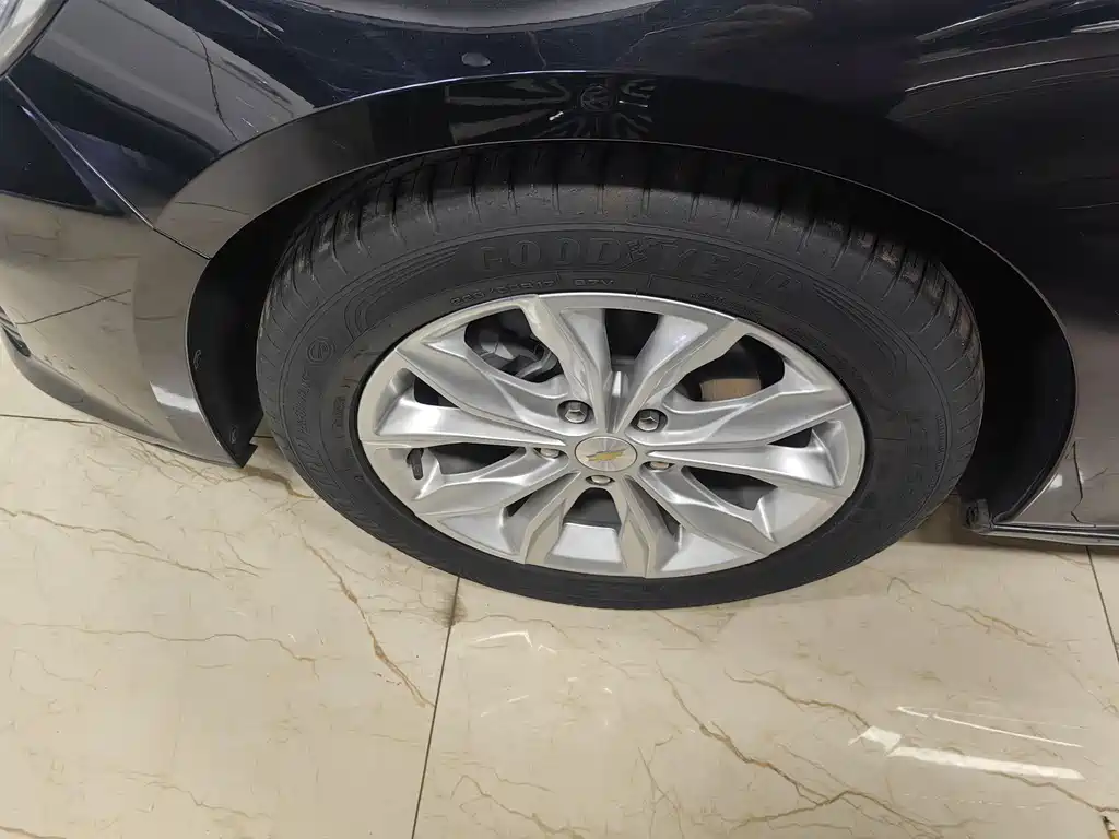 CHEVROLET MAI RUIBAO XL