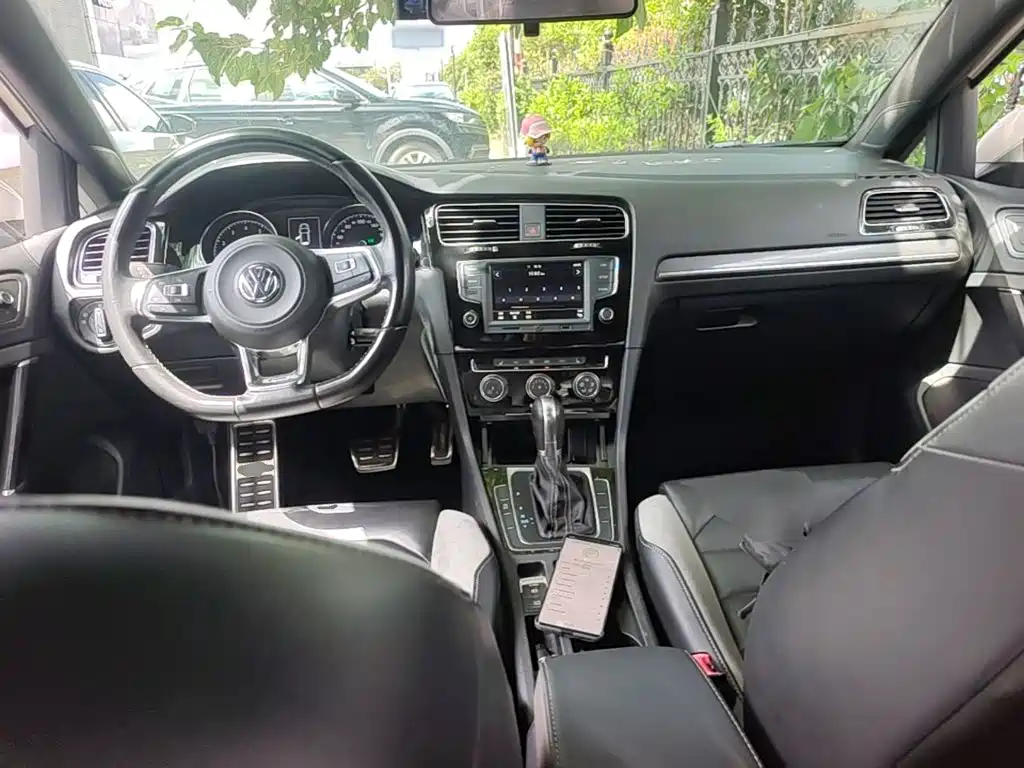Volkswagen Golf — миниатюра 14