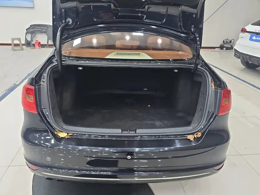 Volkswagen Sagitar — миниатюра 4