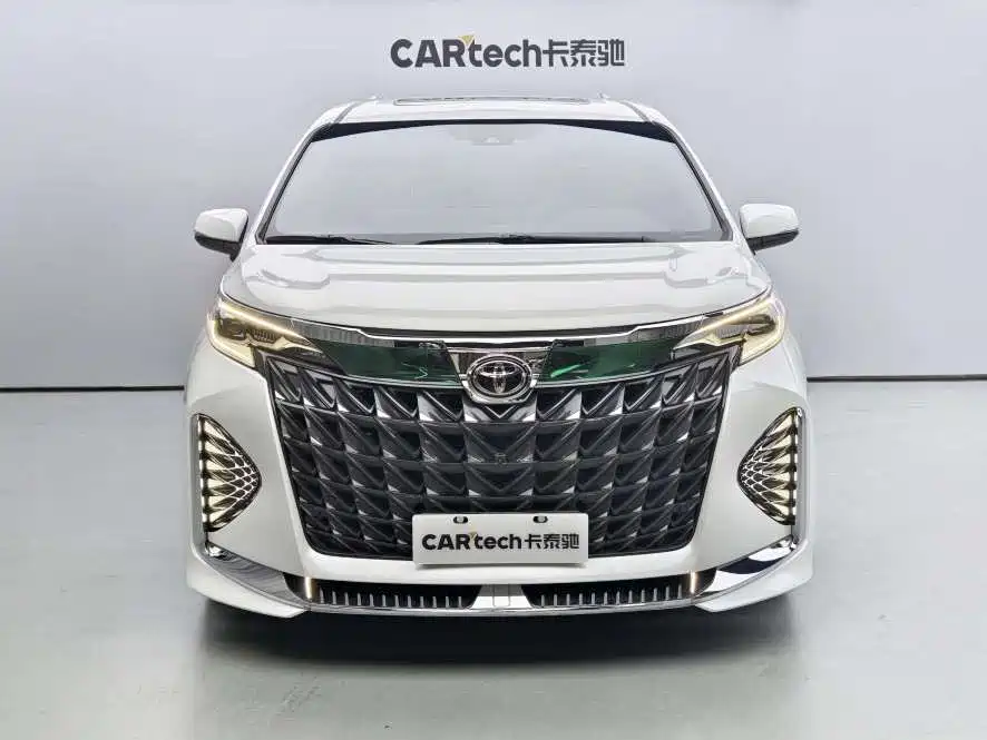 Toyota Granvia — миниатюра 2