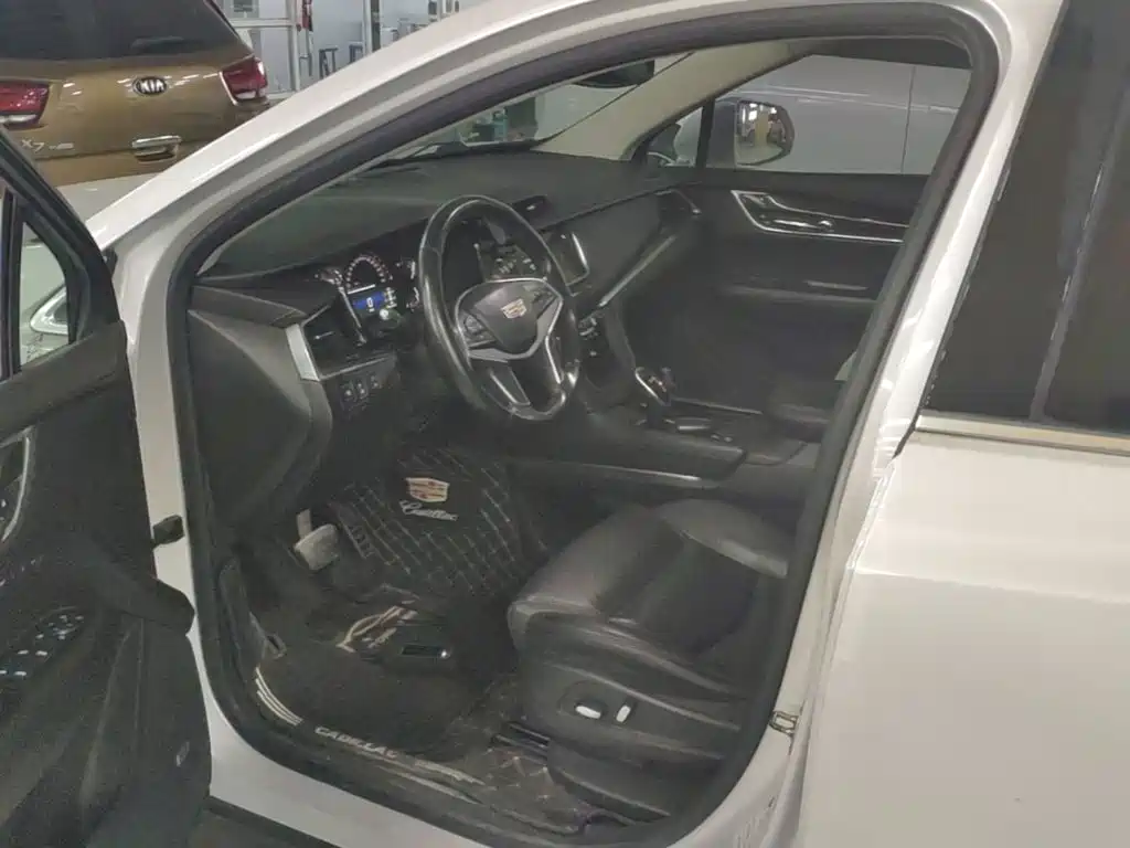 Cadillac XT5 — миниатюра 15