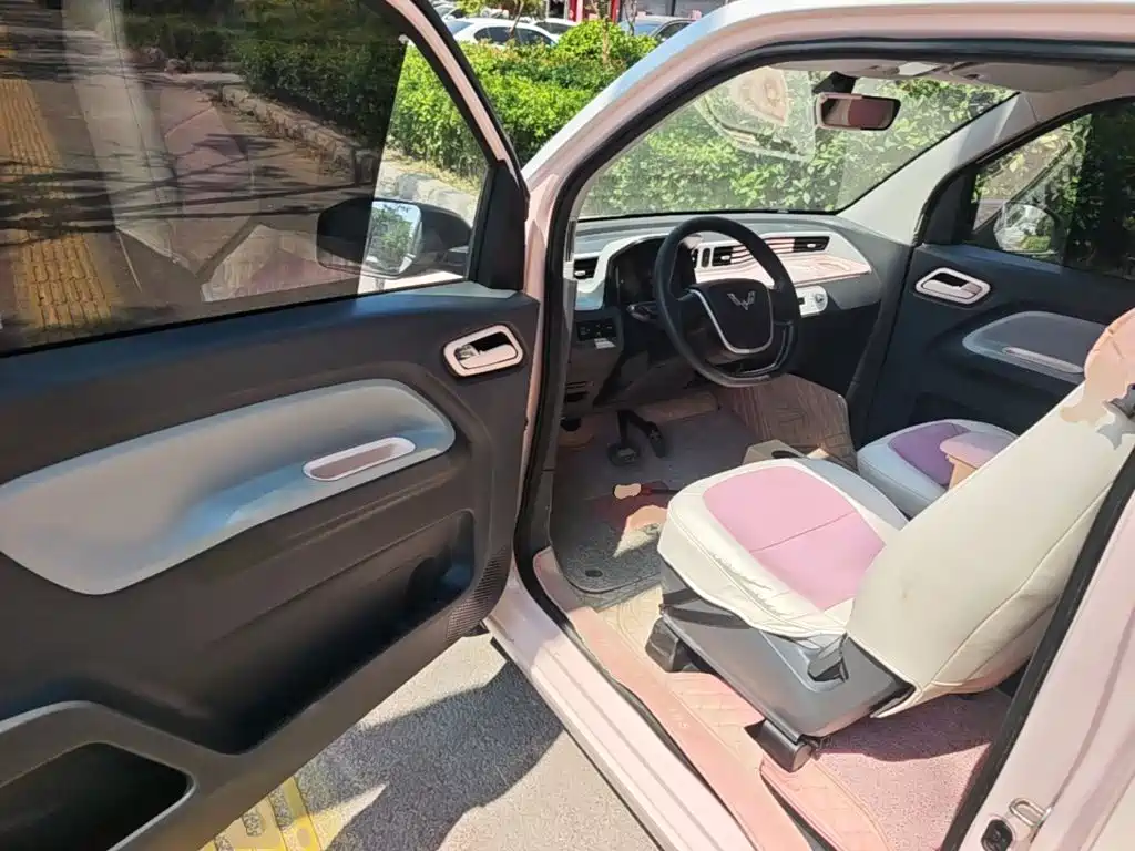Wuling MINIEV — миниатюра 16