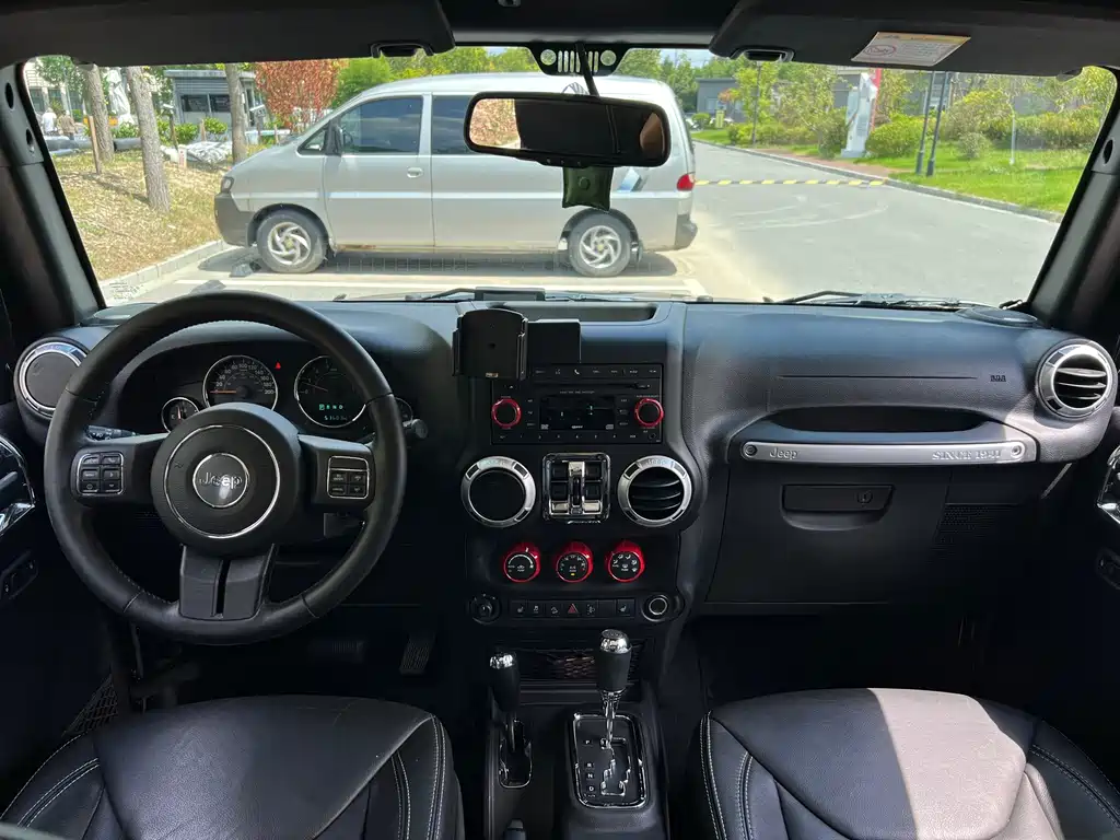 Jeep Wrangler — миниатюра 15