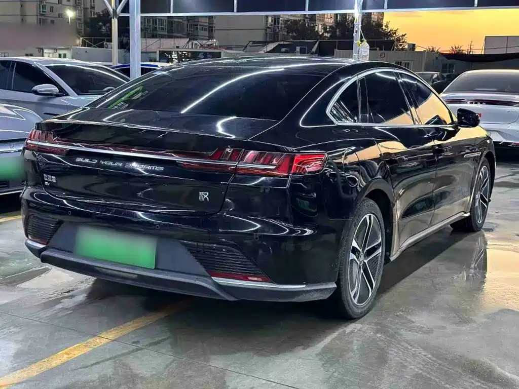 BYD Han — миниатюра 8