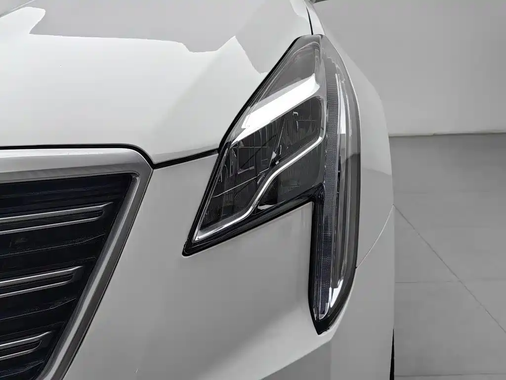 Cadillac XTS — миниатюра 7