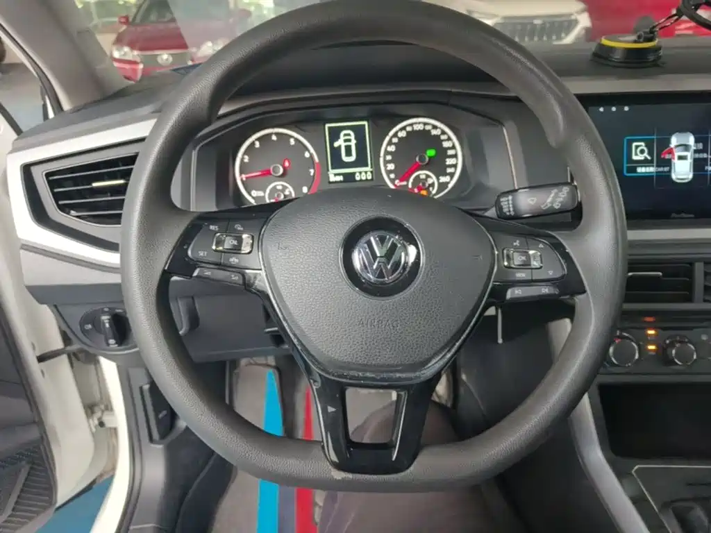 Volkswagen Polo — миниатюра 11