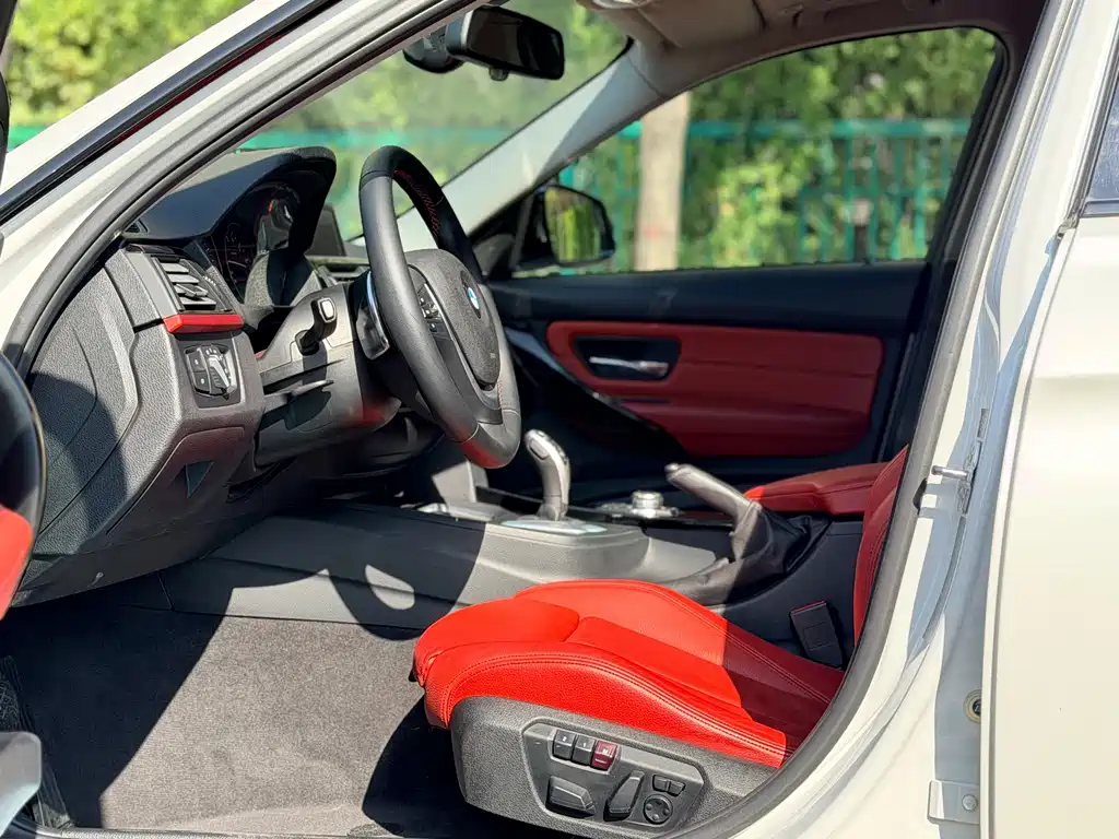 BMW 3 Series (Import) — миниатюра 8