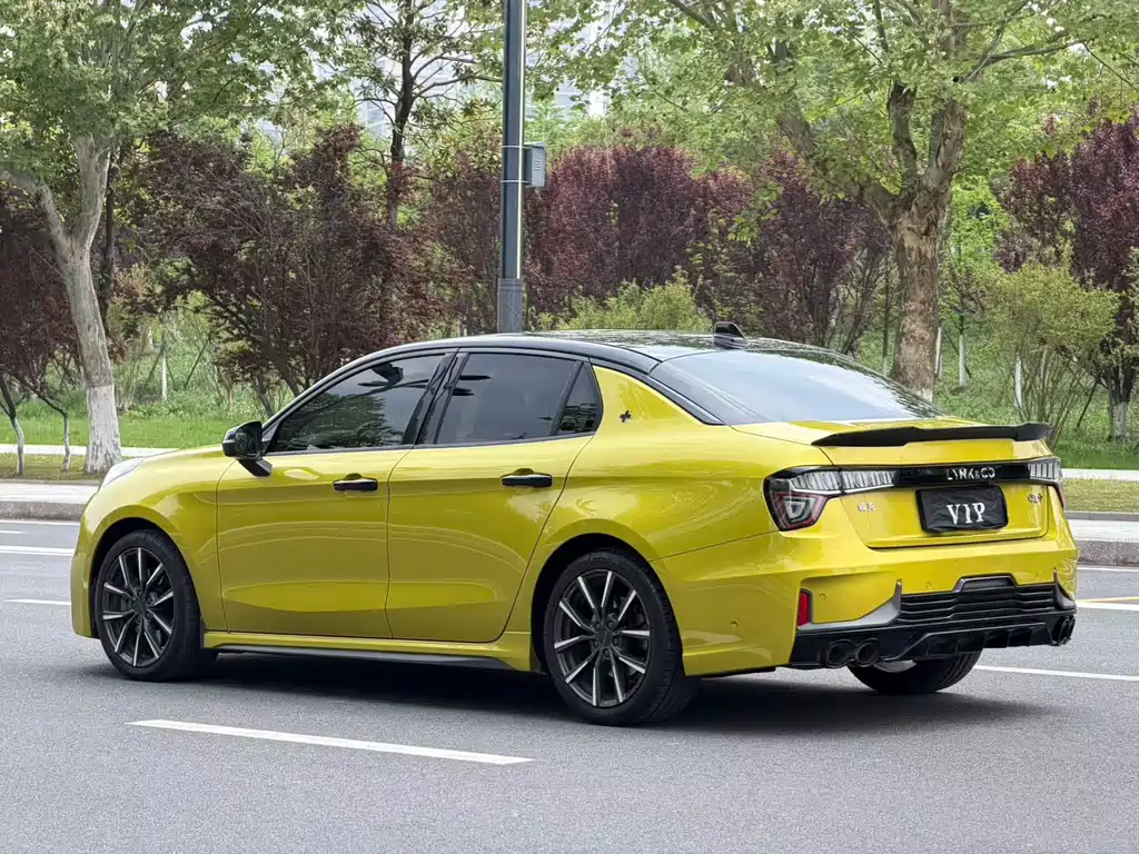 Lynk & Co 03 — миниатюра 7