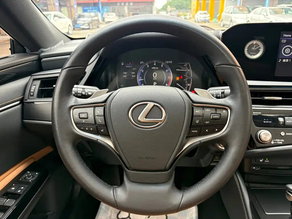 Lexus ES — миниатюра 6