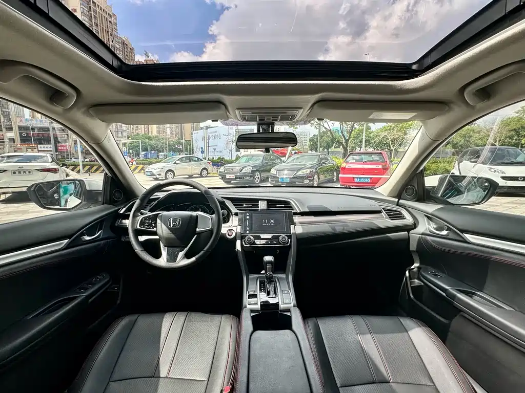 Honda Civic — миниатюра 18