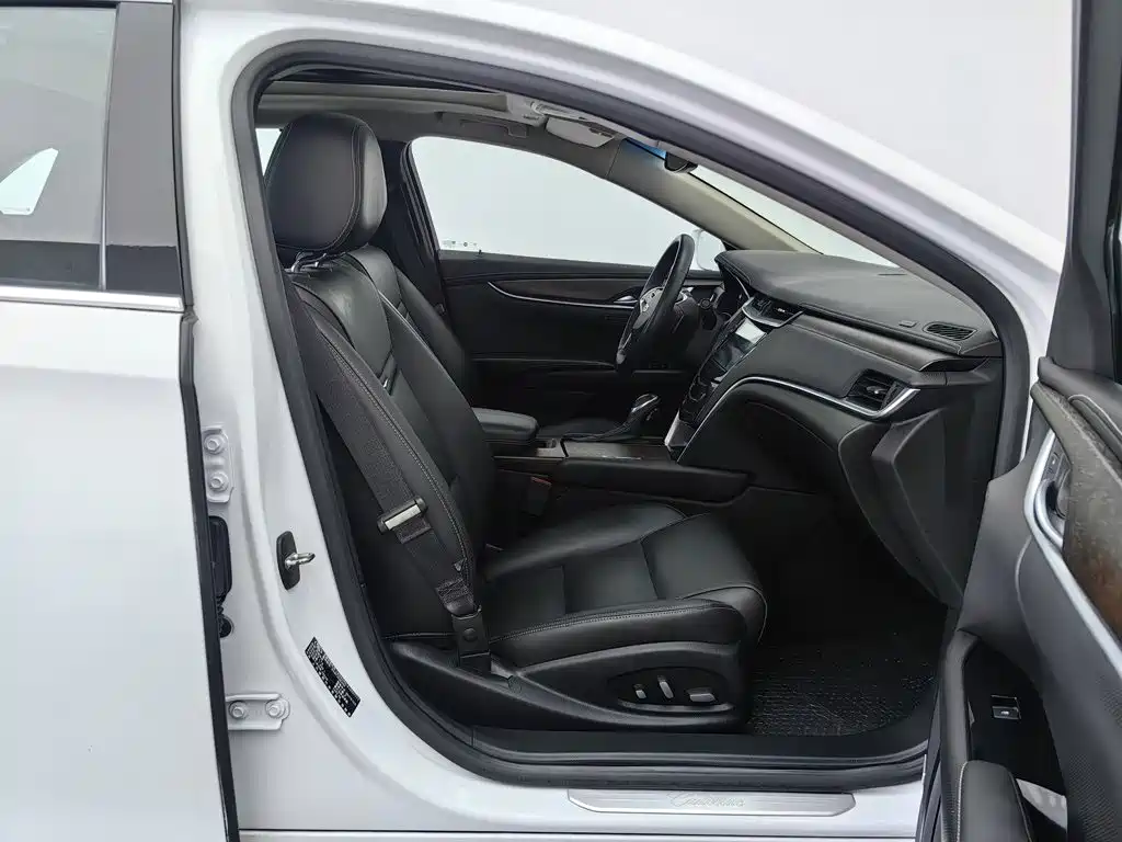 Cadillac XTS — миниатюра 23