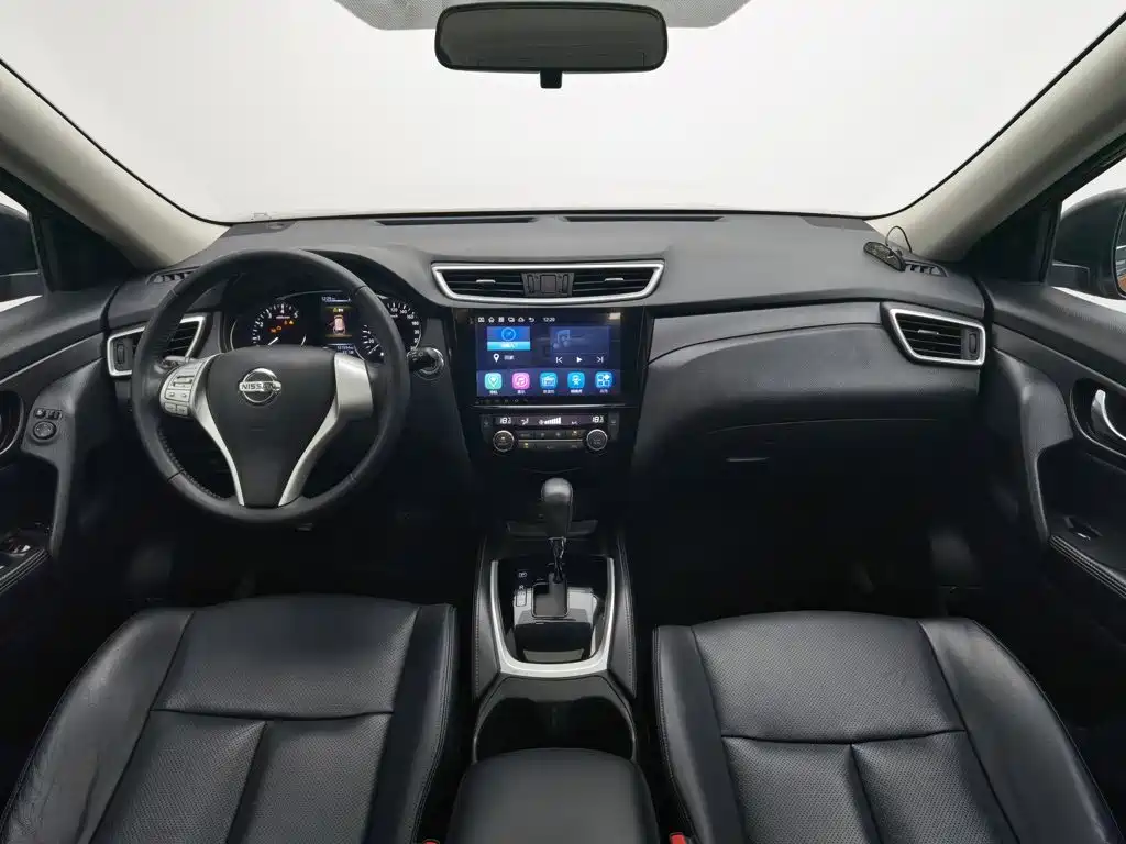 Nissan X-Trail — миниатюра 5