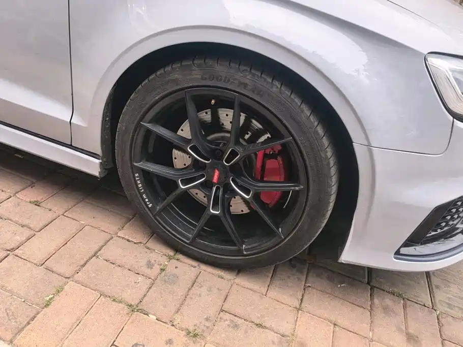 Audi S3 — миниатюра 6