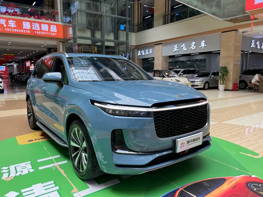 Li Auto ONE 2021 6 мест