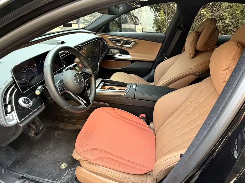 Mercedes-Benz E-Class — миниатюра 4