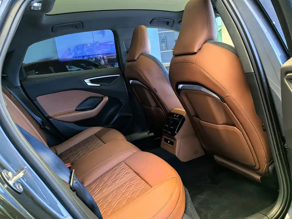Audi A5L 2.0T Sport Edition Plus, фото 11