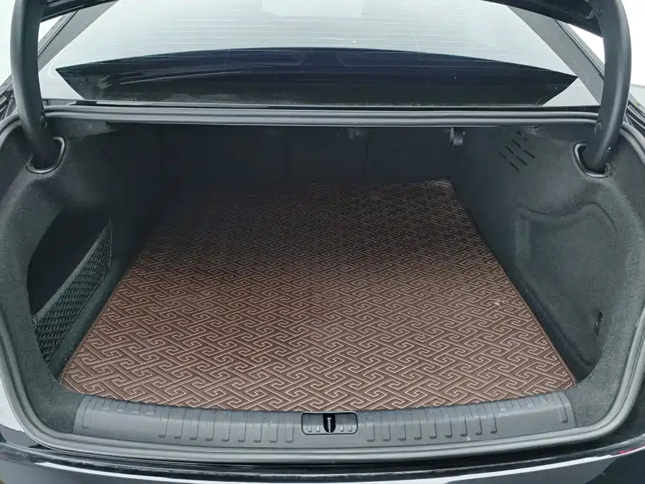 Audi A6L — миниатюра 4