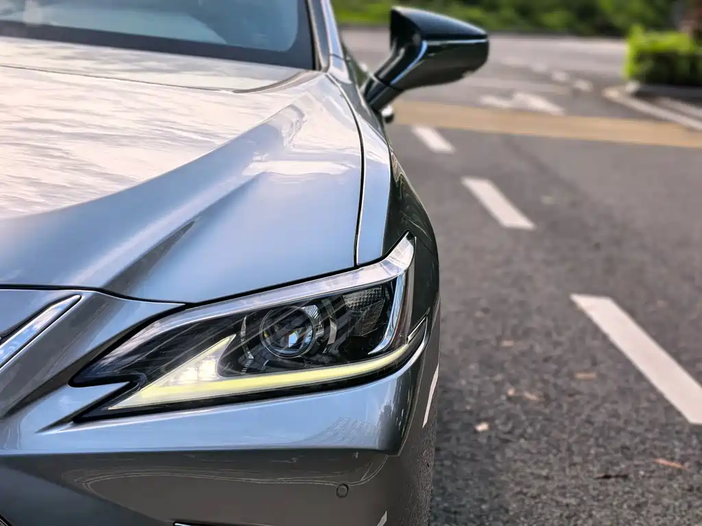 Lexus ES — миниатюра 3