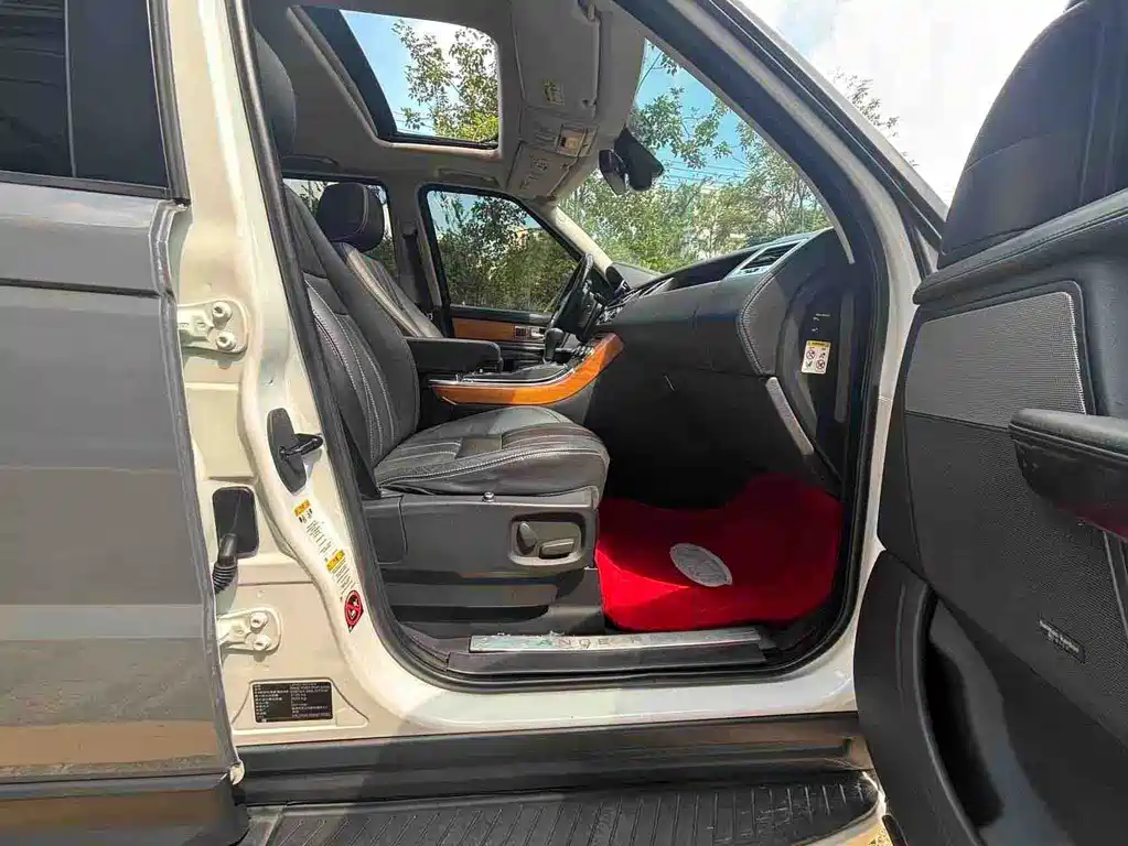 Land Rover Sport — миниатюра 15