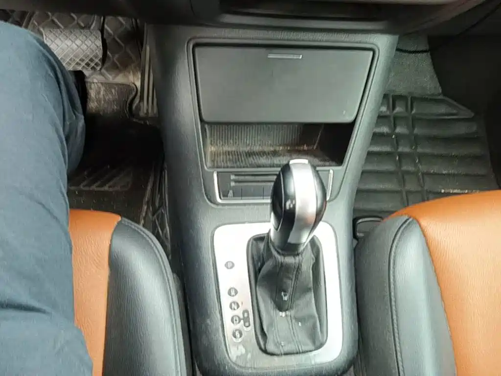 Volkswagen Tiguan — миниатюра 14
