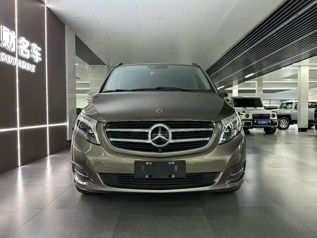 Mercedes-Benz V-Class — миниатюра 2