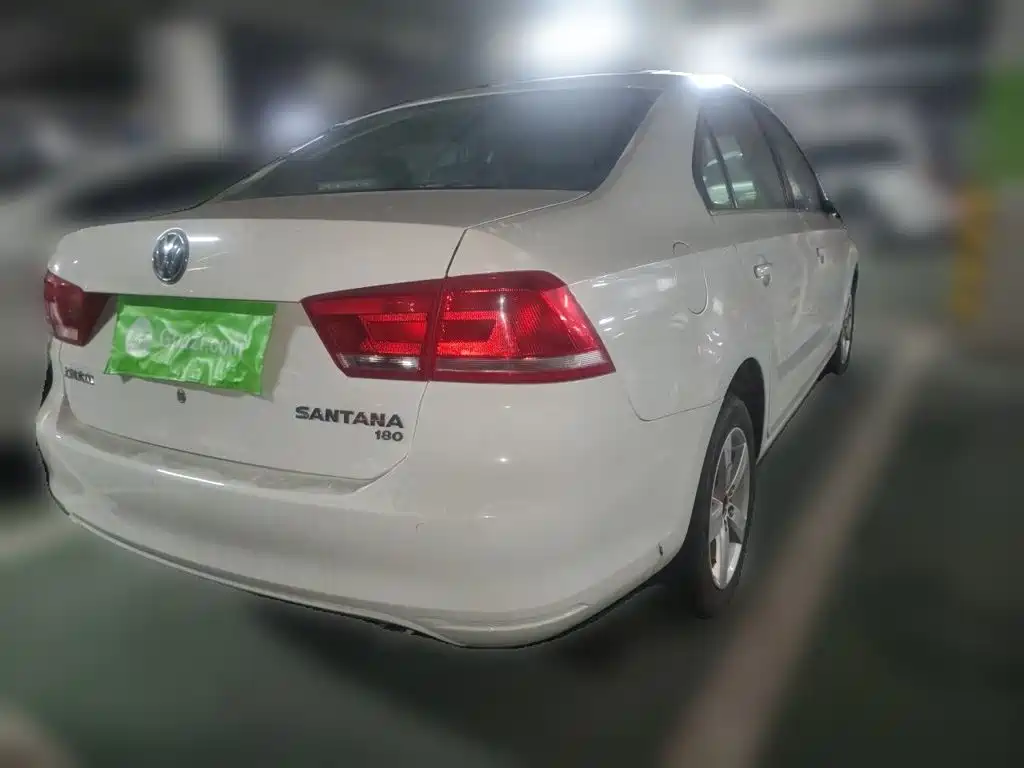 Volkswagen Santana — миниатюра 6