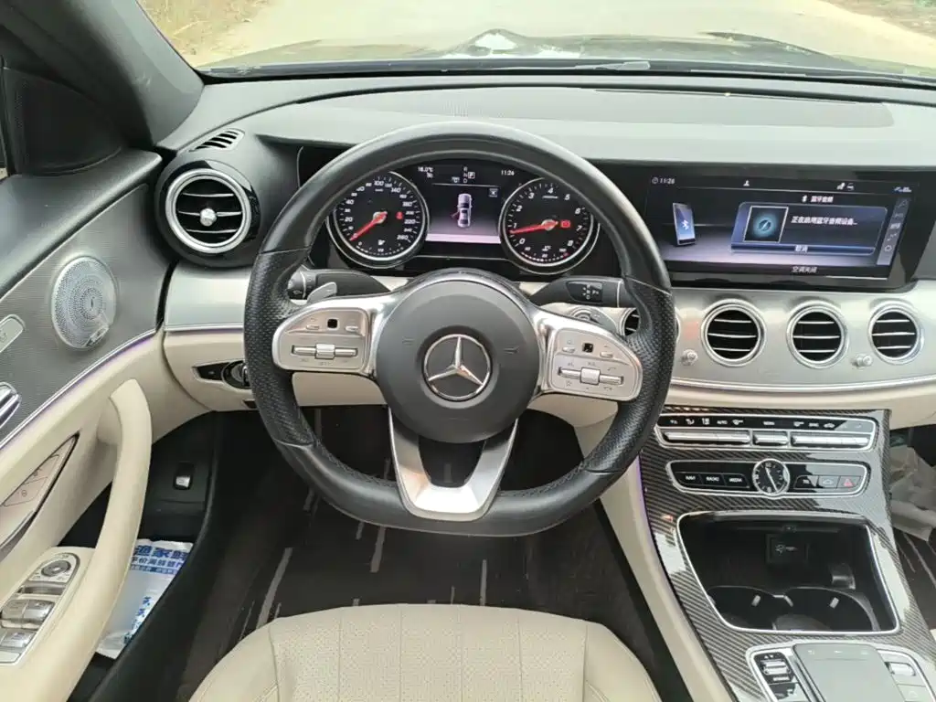 Mercedes-Benz E-Class (Import) — миниатюра 7