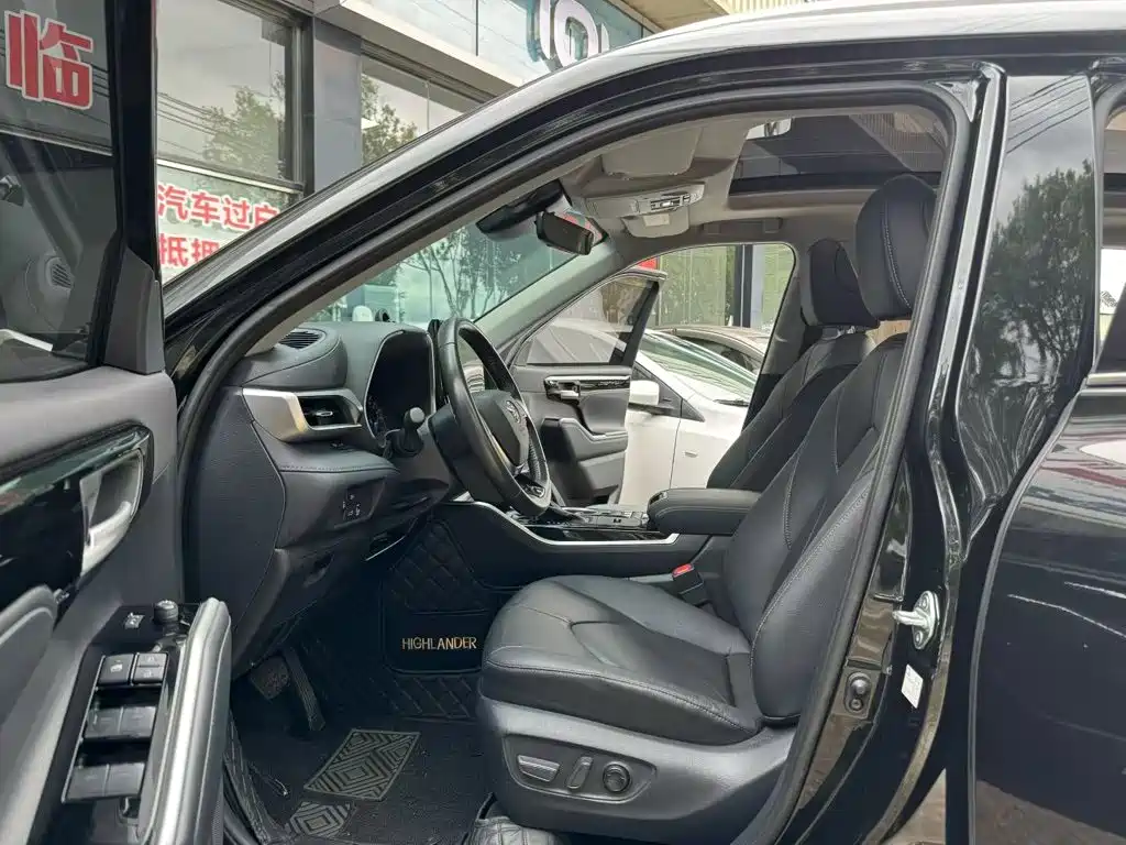 Toyota Highlander — миниатюра 6