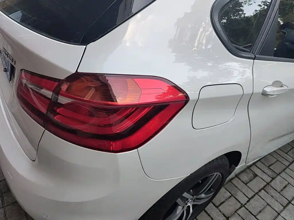 BMW 2 Series Active Tourer (Import) — миниатюра 8