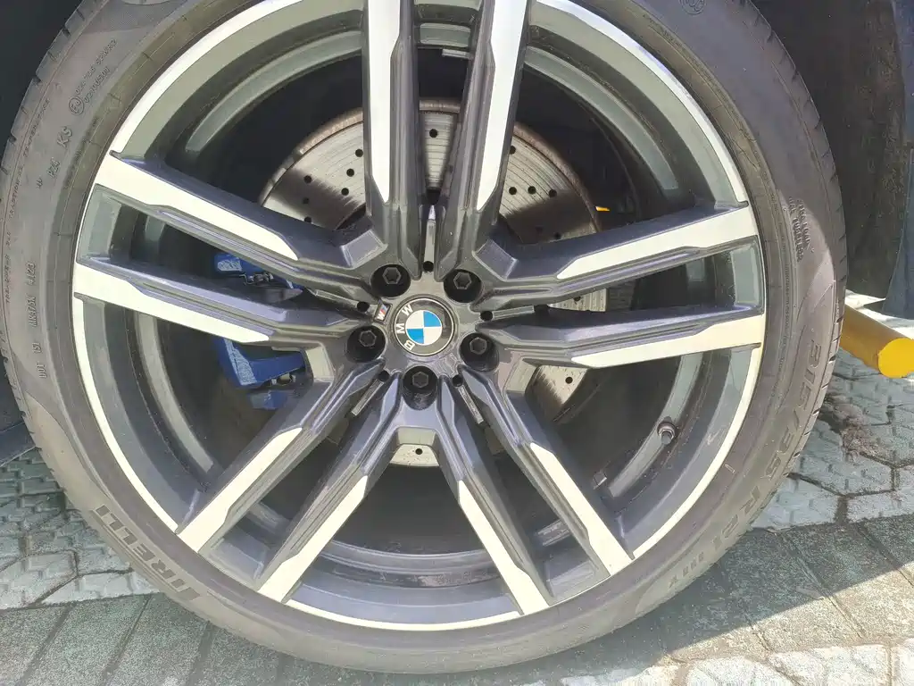 BMW X5 M — миниатюра 10