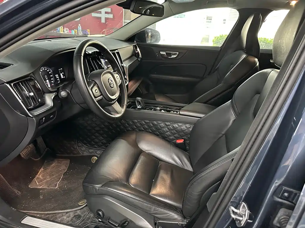 Volvo S60 — миниатюра 8
