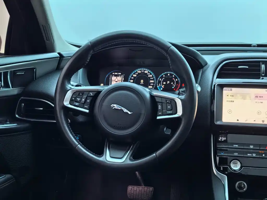 Jaguar XEL — миниатюра 18