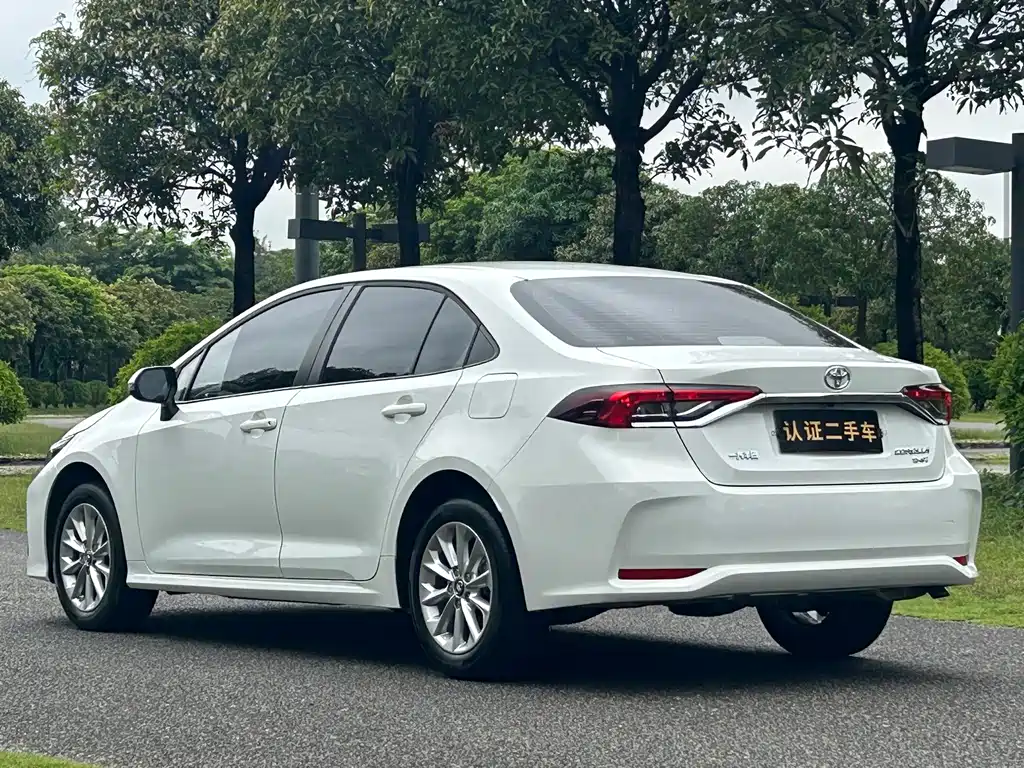 Toyota Corolla — миниатюра 6