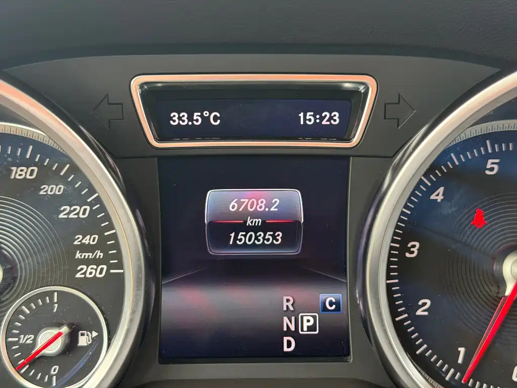 Mercedes-Benz GLS — миниатюра 17