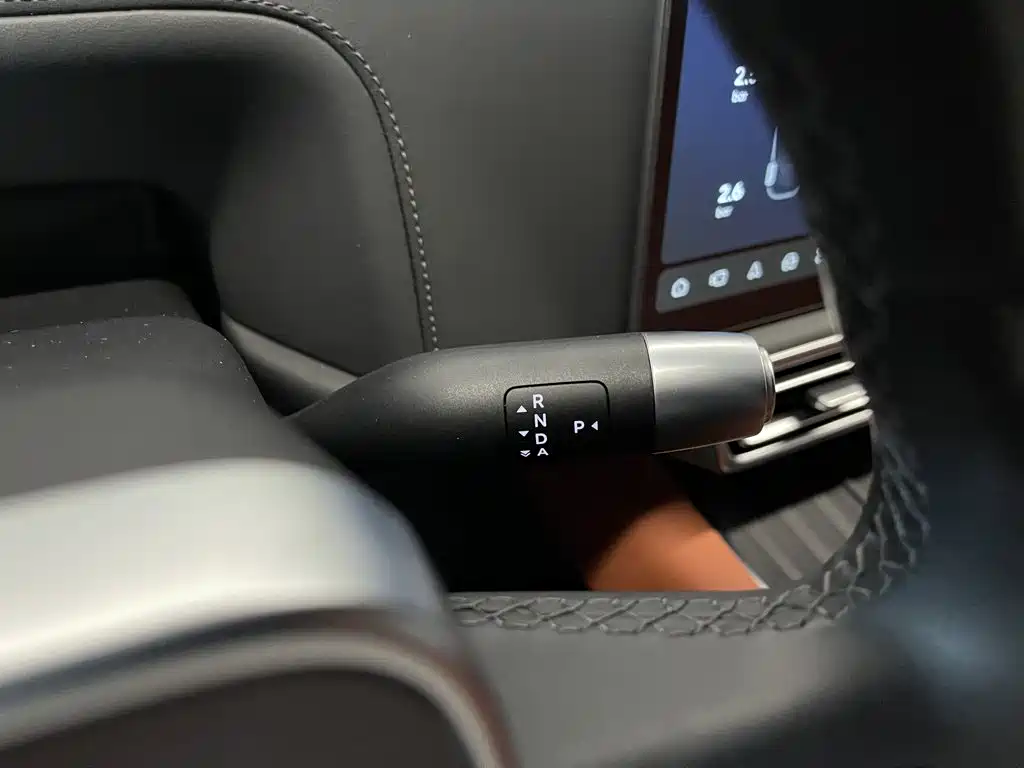 Li Auto Li L9 — миниатюра 19